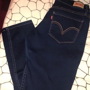 Levi’s 524 women’s jeans